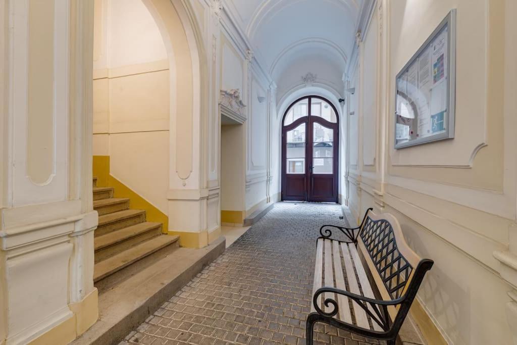 Deluxe Suite In Prime Location プラハ エクステリア 写真