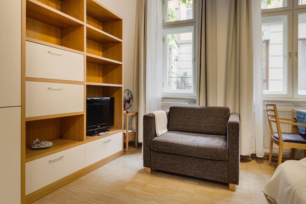 Deluxe Suite In Prime Location プラハ エクステリア 写真